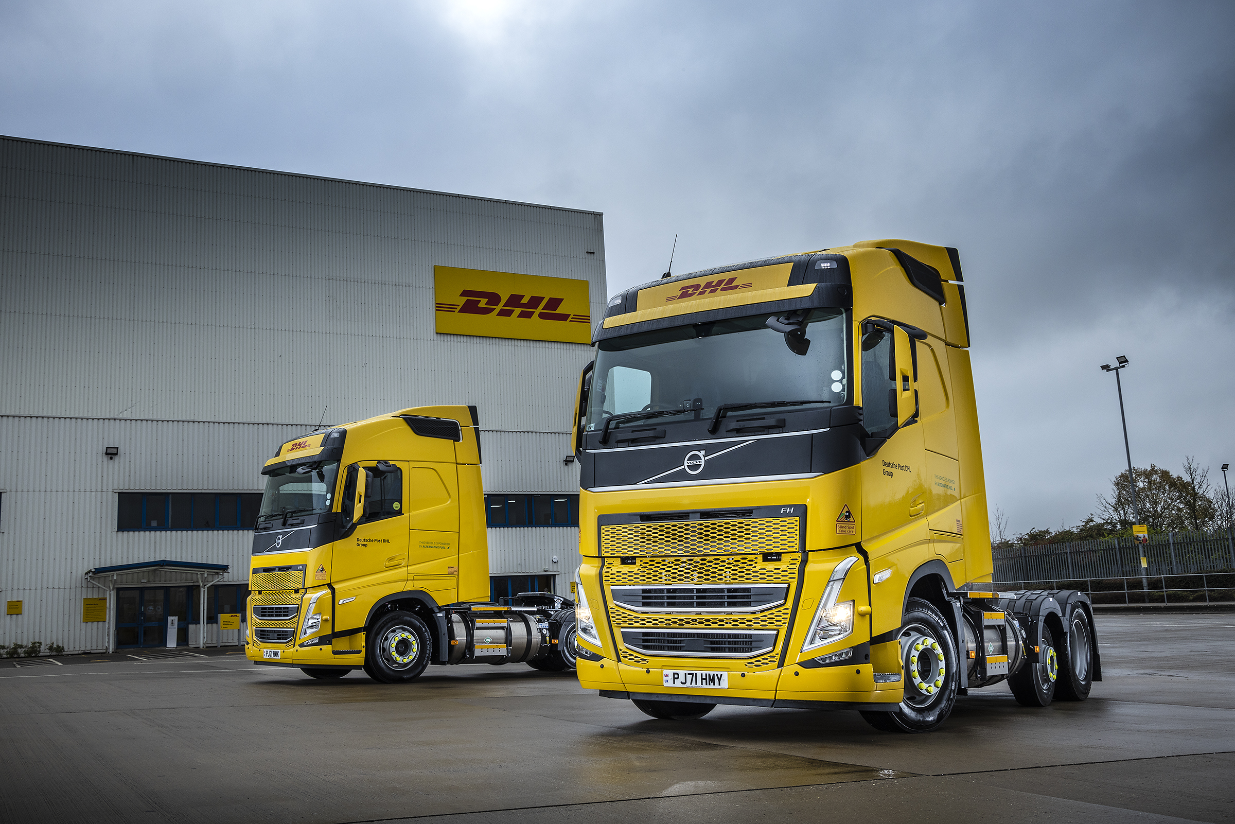DHL eCommerce UK doubles bio-LNG fleet with 30 new trucks
