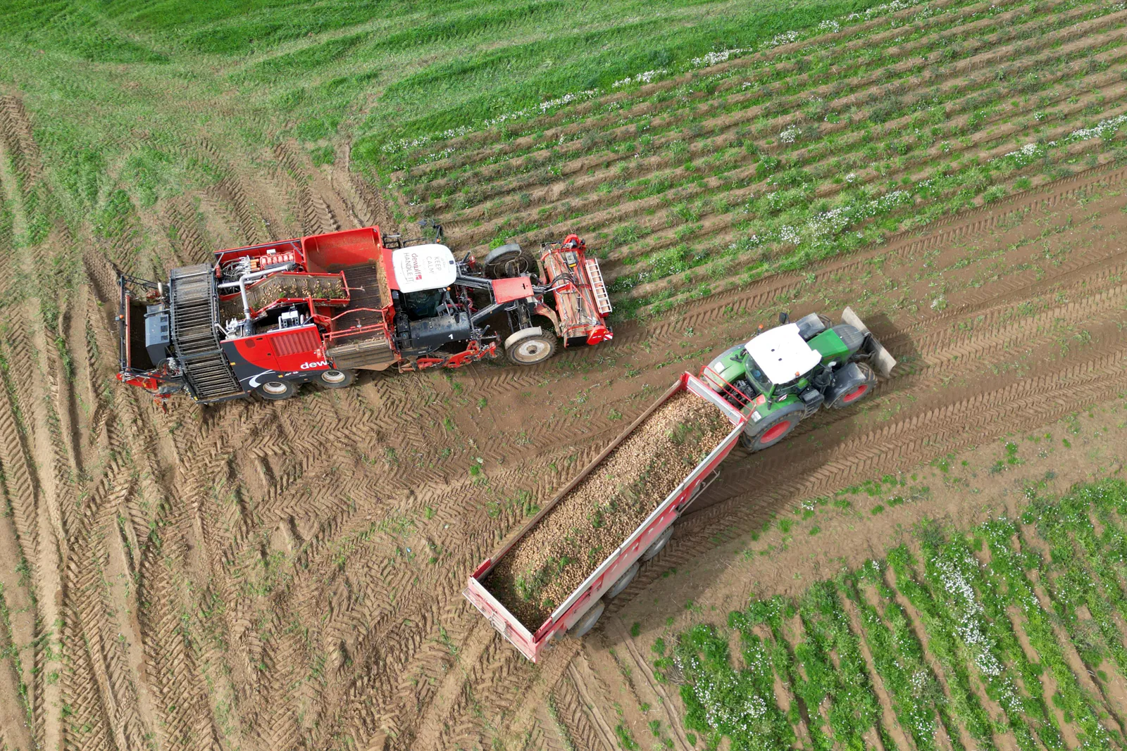 Flemish research centre tests biogas-to-fuel system for tractors